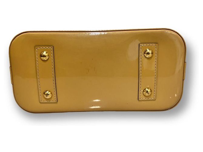 Louis Vuitton Borsa Tote Vernis Alma BB Giallo - vista 7