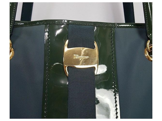 Salvatore Ferragamo Bolsa de Ombro de Decoração Barra Verde - vista 3