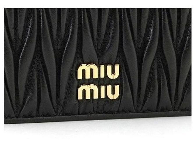 Miu Miu Schwarze gesteppte Lederbörse - Ansicht 9
