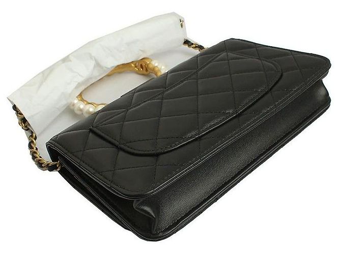 Chanel Borsa a tracolla WOC con manico in perle in tono oro nero - vista 4