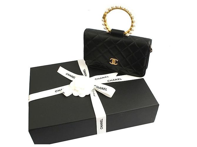 Chanel Borsa a tracolla WOC con manico in perle in tono oro nero - vista 6
