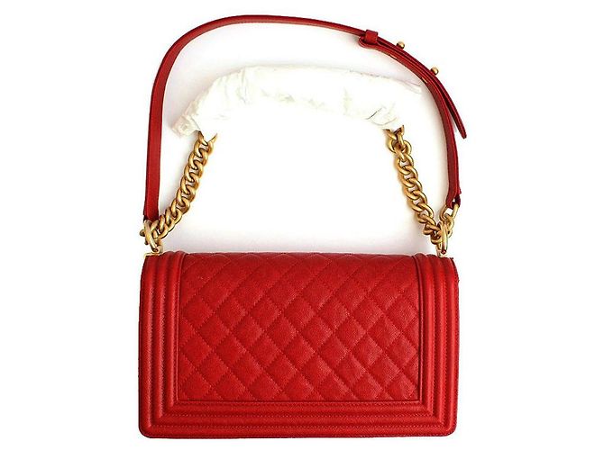 Boy Chanel Borsa a tracolla media in caviale rosso e dorato - Serie - vista 3