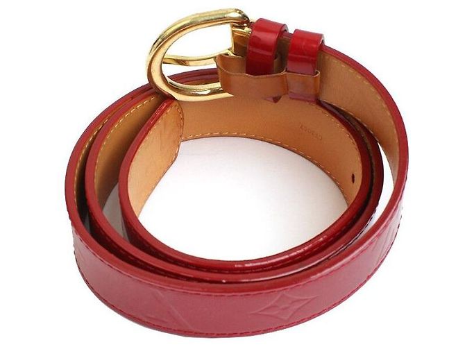 Louis Vuitton Cinto verniz vermelho com fivela dourada - vista 2