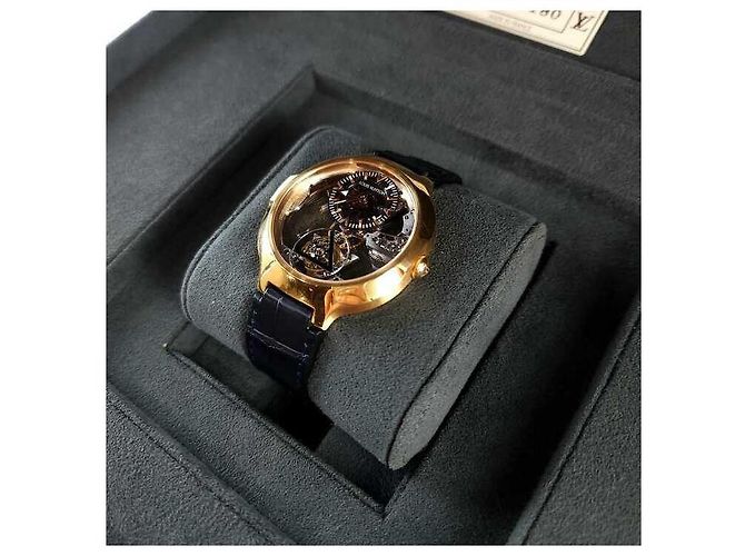 Louis Vuitton Relógio de couro dourado com tourbillon voador Boyaize - vista 3