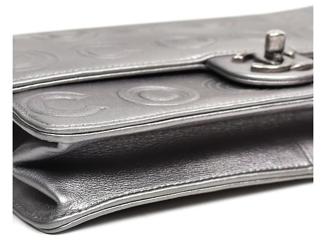 Chanel Borsa a spalla con catena in rilievo CC argento - vista 4