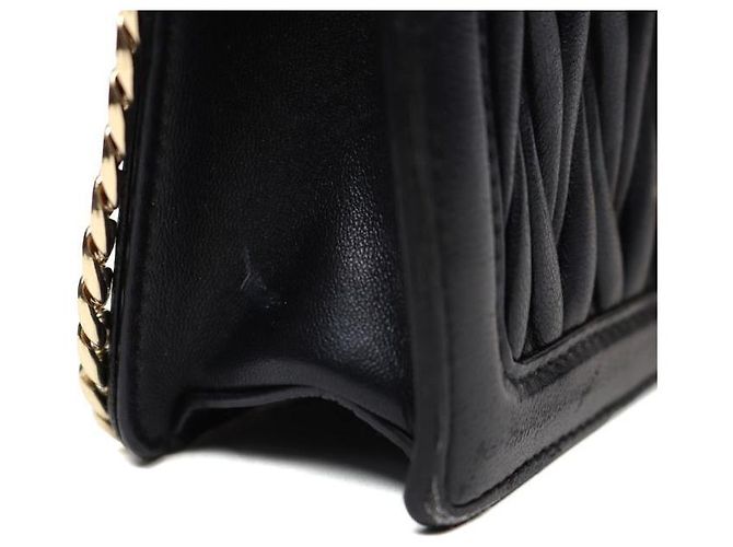 Miu Miu Borsa a tracolla matelassé nera con catena - vista 9
