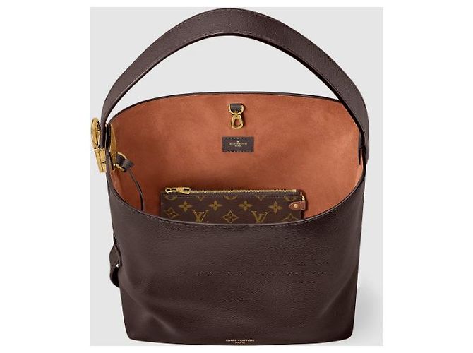 Sarah Louis Vuitton Low Key Hobo MM Nero Pelle di Vitello - vista 4