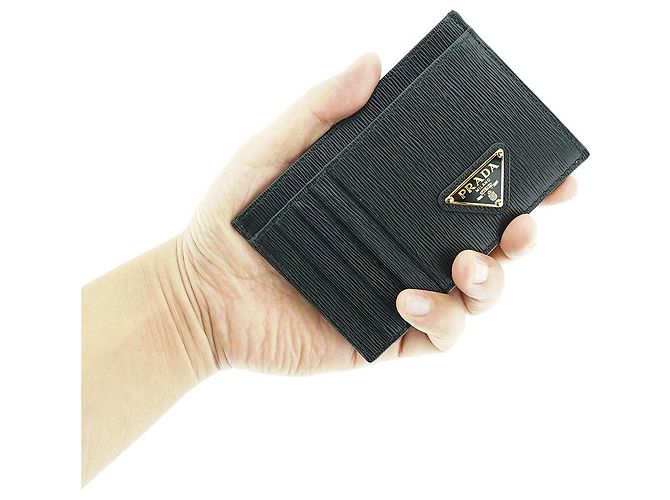 Prada Billetera de tarjeta de cuero negro con logo triangular - Regalo de lujo - vista 12