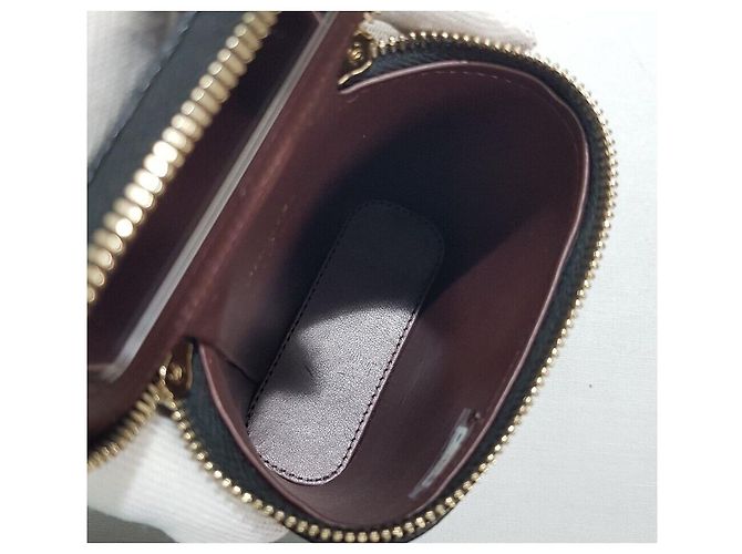 Timeless Chanel Mini borsa da trucco in catena di caviale classica con chip - vista 9