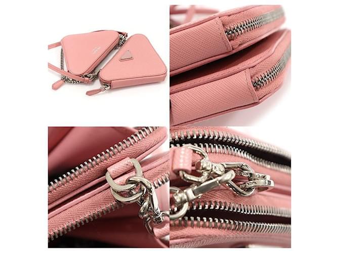 Prada Mini Bolsa Triangular Saffiano Rosa - vista 8