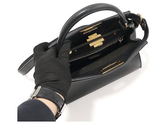 Fendi Peekaboo Regular Medium aus schwarzem Kalbsleder - Ansicht 6
