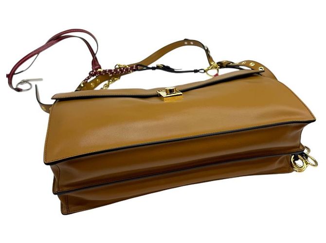 Sound Prada Borsa a spalla grande in caramello con decorazione a charm morbido Marrone - vista 5