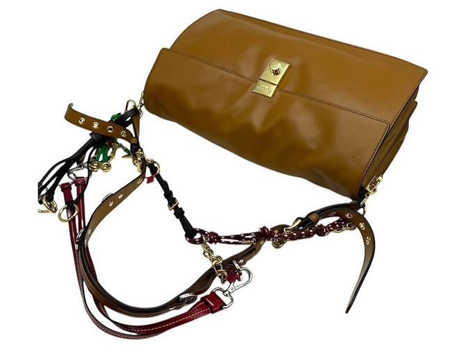 Sound Prada Borsa a spalla grande in caramello con decorazione a charm morbido Marrone - vista 6