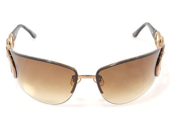 Salvatore Ferragamo Gafas de sol para mujer con cadena de cristal y montura dorada Dorado - vista 3