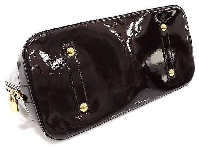 Louis Vuitton Borsa Tote Alma MM in Monogram Vernis Amarante Porpora - vista 5