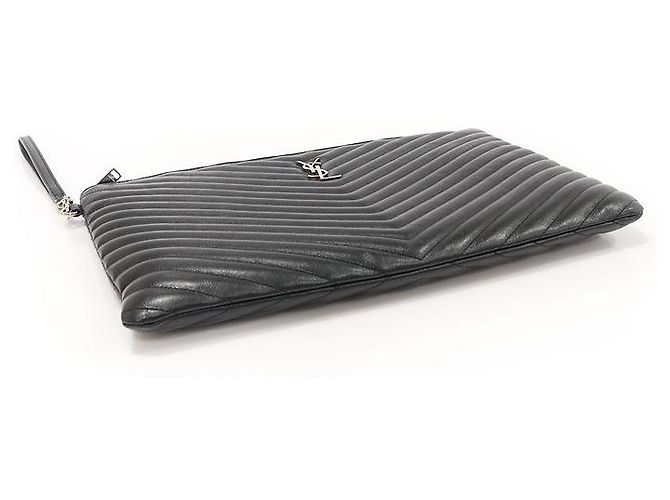 Saint Laurent Dokumentenhalter mit Riemen in schwarzem Matelassé Monogram - Ansicht 5