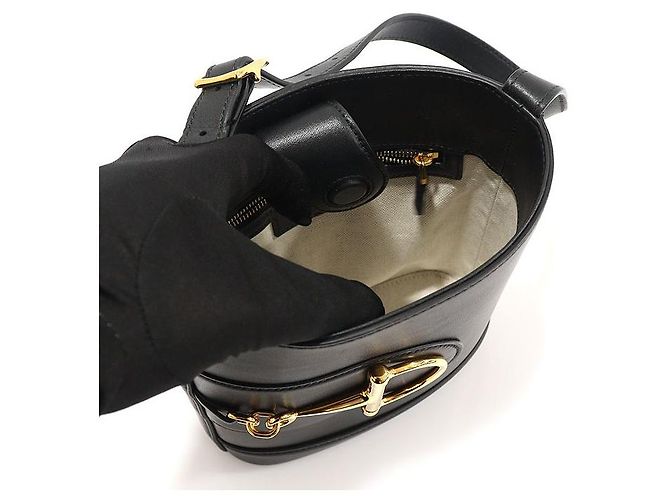 Gucci Borsa a spalla piccola in pelle nera maxi mezzo morso Nero - vista 6
