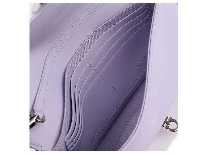 Salvatore Ferragamo Mini borsa a tracolla con catena Porpora - vista 8