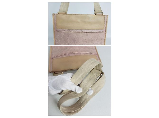 Salvatore Ferragamo Borsa a tracolla con logo Gancini Ferragamo Rosa - vista 3