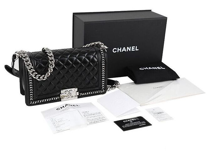 Le Boy Chanel Bolsa Boy Flap média em couro de bezerro preto prateado - vista 8