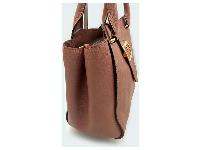 Burberry Bolsa de duas vias em couro texturizado com fivela Rosa - vista 3