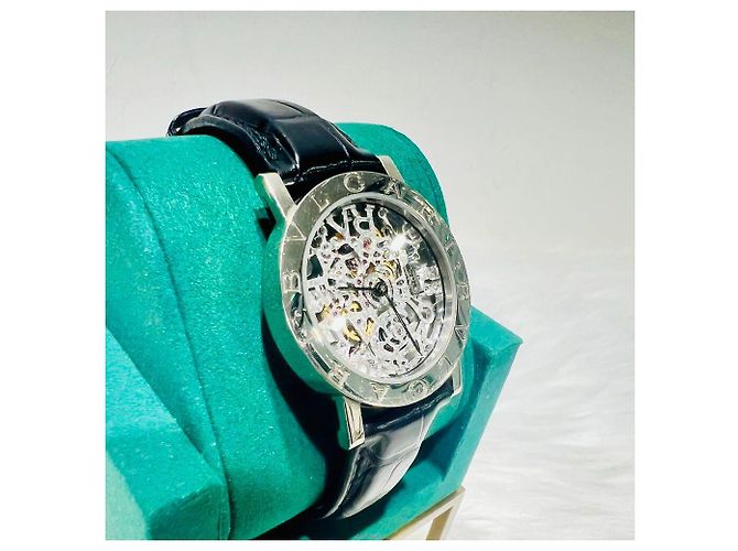 Relógio Bulgari BB Skeleton em ouro branco e couro - vista 2