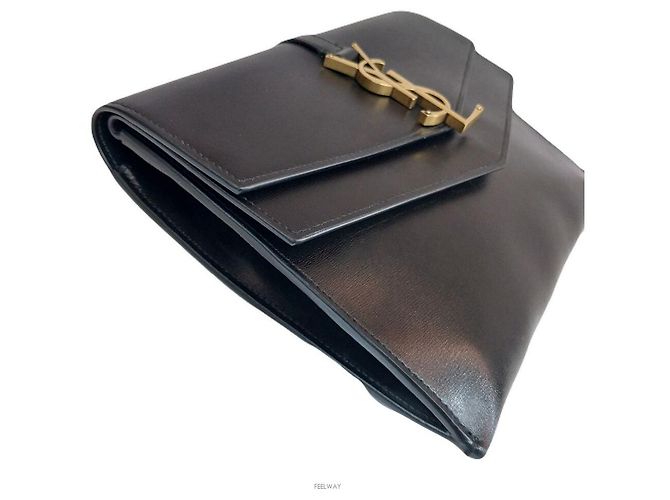 Borsa Clutch Envelope Cassandra di Saint Laurent Nero - vista 5