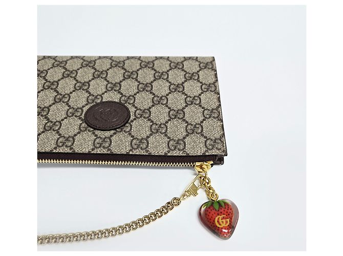 Gucci Borsa Clutch GG Supreme Strawberry Marrone - vista 20