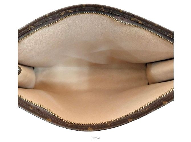 Louis Vuitton Pochette Necessaire Clutch Marrone - vista 5