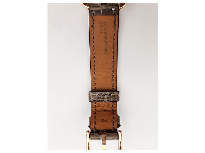 Hermès Cape Cod Small Diamond Bezel Gold Case Years Golden - view 13