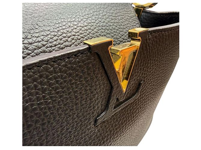 Louis Vuitton Borsa a Spalla Capucines Torillon MM Nera Nero - vista 7