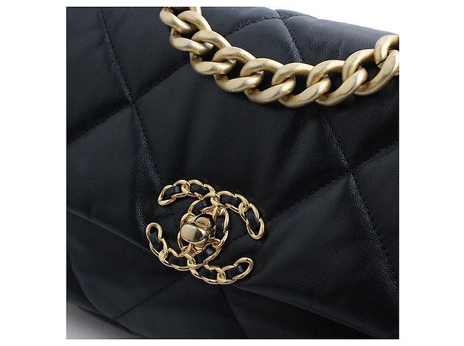 Chanel 19 Chanel Serie di borse a spalla con catena dorata nera piccola Nero - vista 6