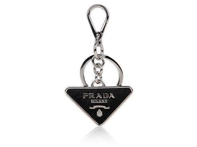 Prada Porte-clés Triangle Logo Saffiano Noir - vue 3
