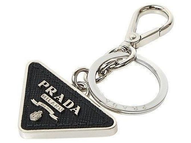 Prada Porte-clés Triangle Logo Saffiano Noir - vue 4