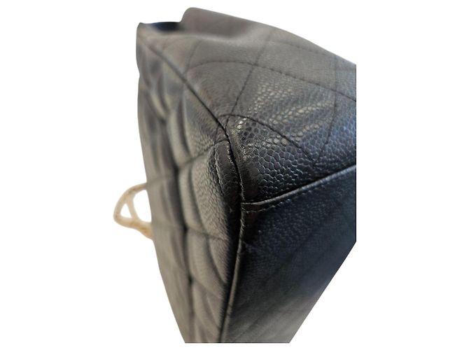 Chanel Borsa Maxi Flap in Caviar Oro Classico Nero - vista 5