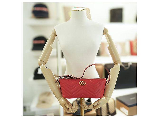 Gucci Borsa a Spalla Marmont Matelassé AABZB Rosso - vista 3