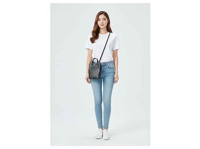 Gucci Mini Borsa Tote AADLO in Pelle Nera Borsa a Spalla Due Vie Nero - vista 11