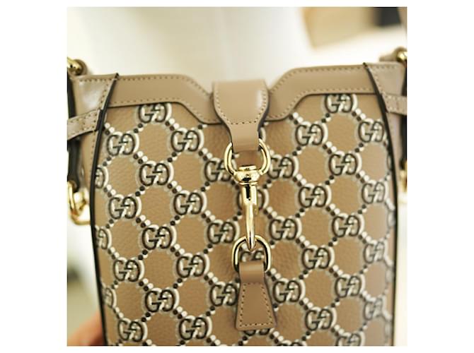 Gucci Borsa a spalla mini secchiello GG Shadow Marrone - vista 25