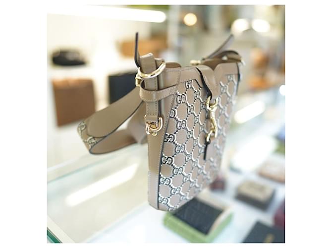 Gucci Borsa a spalla mini secchiello GG Shadow Marrone - vista 4