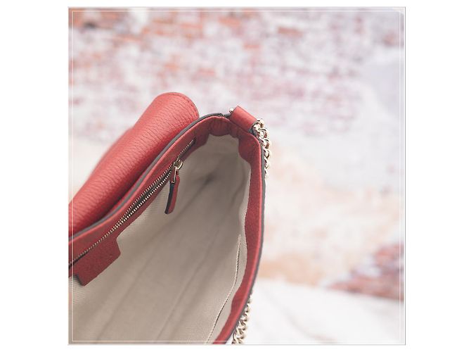 Burberry Borsa a tracolla Gucci da donna in pelle rossa con catena Rosso - vista 14