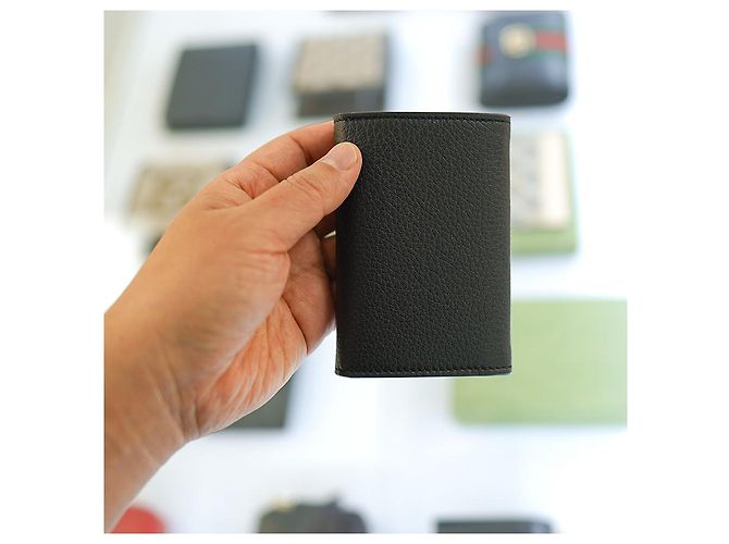 Gucci Visitenkartenhalter aus schwarzem Leder - Ansicht 10