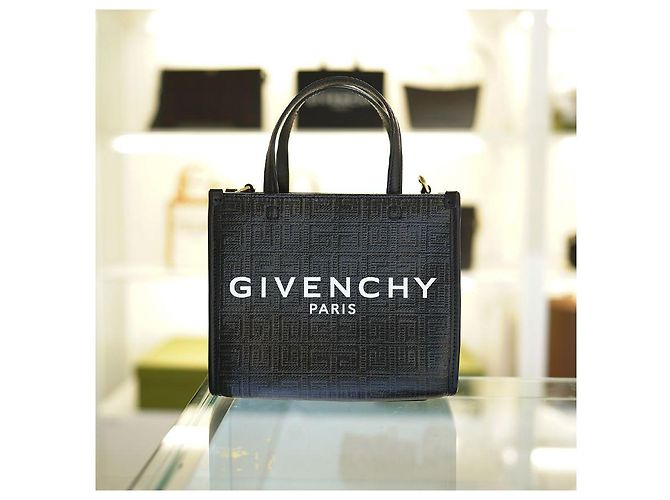 Givenchy Borsa Mini Cross Two-Way in Pelle Nera Nero - vista 2