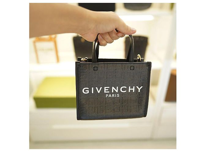 Givenchy Borsa Mini Cross Two-Way in Pelle Nera Nero - vista 7