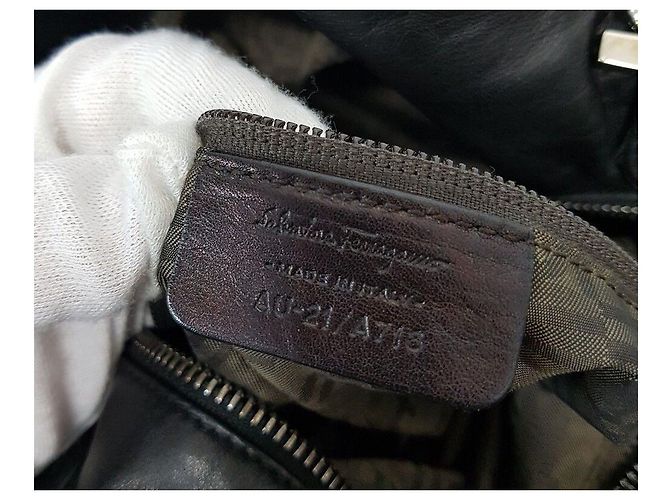 Salvatore Ferragamo Borsa a spalla in pelle nera - vista 9