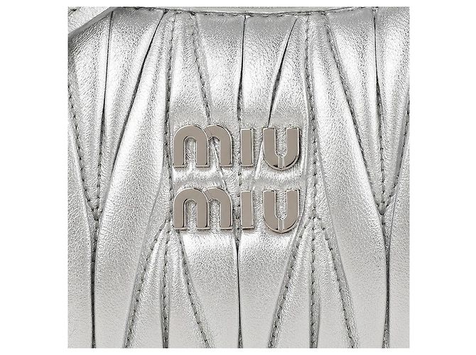 Miu Miu Borsa hobo mini in pelle Napa Argento - vista 9