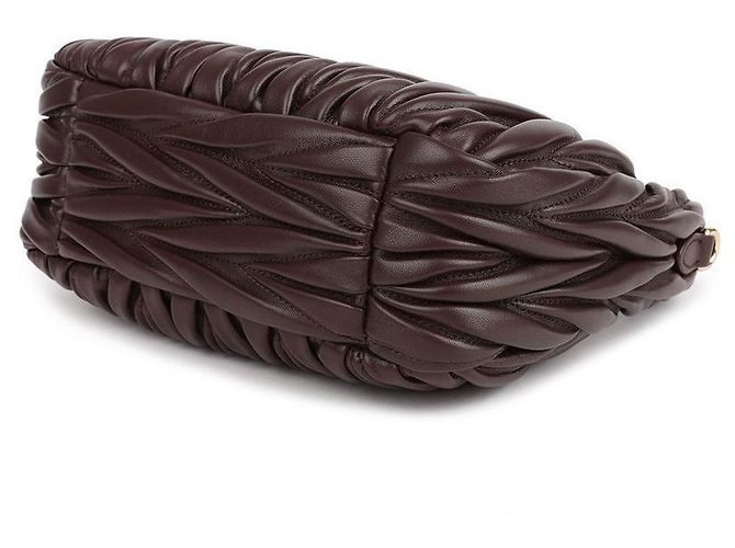 Miu Miu Borsa hobo in pelle nappa Marrone - vista 6