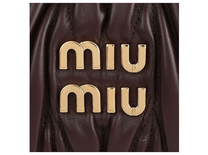 Miu Miu Borsa hobo in pelle nappa Marrone - vista 9