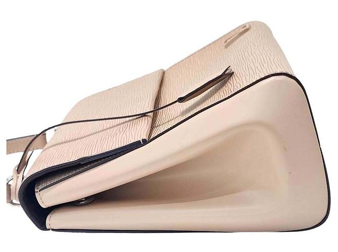 Louis Vuitton Epi Cluny MM Borsa Rosa - vista 4