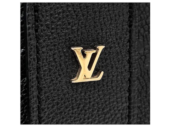 Louis Vuitton Borsa a tracolla in pelle Éprouvette Monogram Nero - vista 8