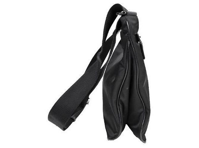 Prada Bolsa mensageiro em Re-Nylon preta - vista 2